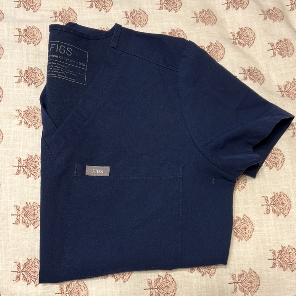 Figs Catarina scrub top